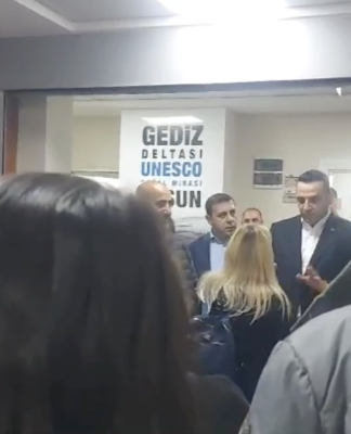 İzmir Çiğli Belediyesi işçileri, işe dönmeleri konusunda verilen sözlerin yerine getirilmemesi nedeniyle tekrardan eyleme başlıyor