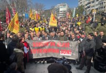 Cihatçı HTŞ’nin katliamlarına karşı yurttaşlar Alevi örgütlerinin çağrısıyla bir araya geldi