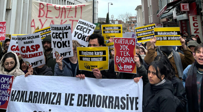 İstanbul Üniversitesi öğrencilerinden bugün Beyazıt’ta eylem