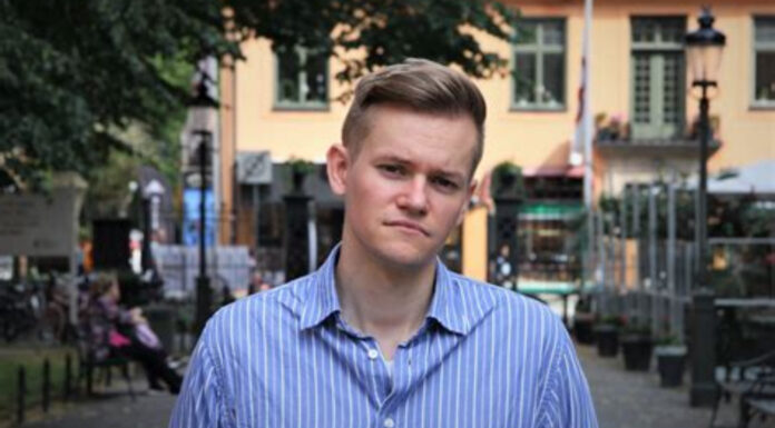 İsveçli Gazeteci Medin’e Hakaretten Tahliye: Terör Suçlamasıyla Tutukluluğuna Devam