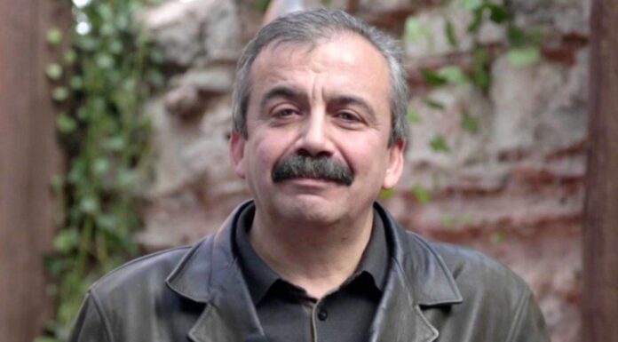 Sırrı Abi Gitti