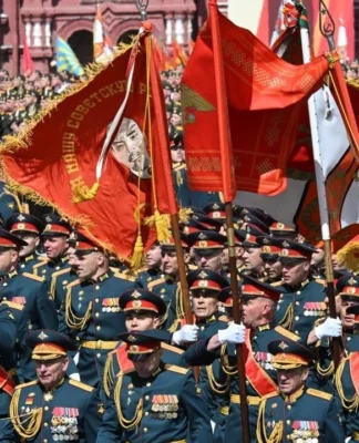 Sovyetlerin Nazilere karşı kazandığı zaferin 80’inci yılı törenlerle kutlanıyor
