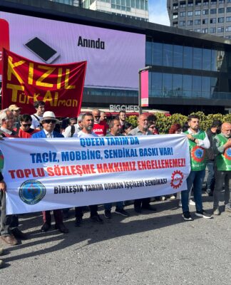“Queen işçisi köle değildir” diyen BTO-SEN, ikinci haftasında Danimarka Konsolosluğu önünde eylemini gerçekleştirdi