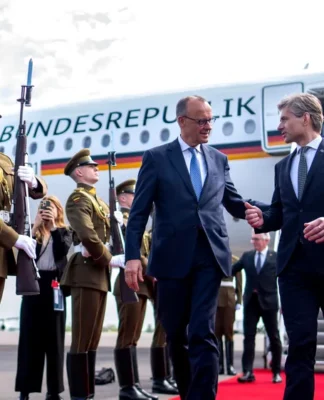 Almanya Başbakanı Merz’den Litvanya’ya ziyaret: “NATO toprakları her türlü saldırıya karşı savunulacaktır”