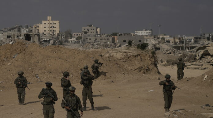 İsrail on binlerce yedek askeri göreve çağırıyor