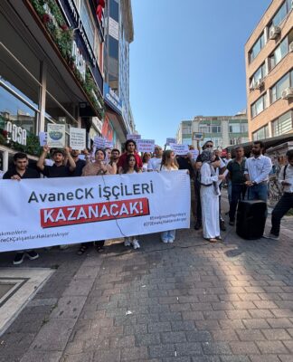 Avane CK işçileri haksızlıklara karşı Kadıköy’de basın açıklaması gerçekleştirdi