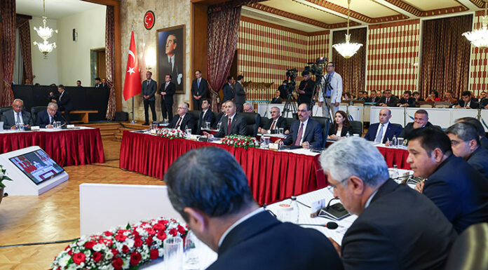 “Milli Dayanışma, Demokrasi ve Kardeşlik Komisyonu” 12. defa toplandı: Yasal düzenleme, Umut Hakkı, Demirtaş’ın serbest bırakılması, Kent Uzlaşısı…