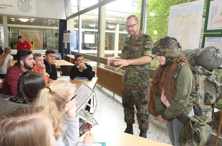 Almanya’da okullarda “kriz ve savaş eğitimi” önerisi tartışma yarattı