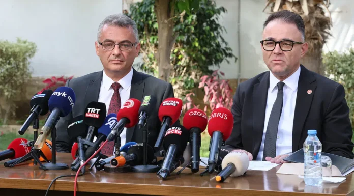 KKTC’nin Yeni Cumhurbaşkanı mazbatasını aldı