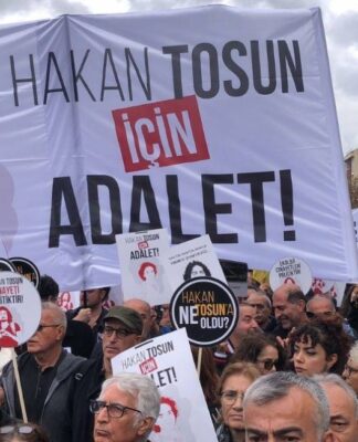 Gazeteci Hakan Tosun gözyaşlarıyla uğurlandı: “Gazeteci cinayetleri politiktir”