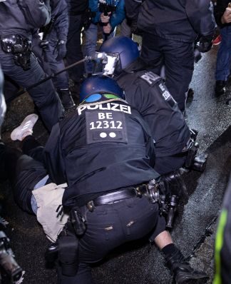 Berlin’de Gazze eylemine polis müdahalesi: Yasağa rağmen yüzlerce kişi toplandı