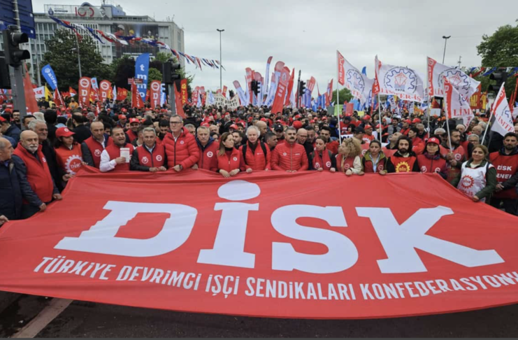 DİSK Genel Merkezi’nin Ankara’ya taşınması kararına karşı bir sendika dava açacağını duyurdu
