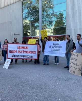 Süt Kuzusu işçileri, direnişlerinin 79. gününde İzmir Kültürpark’ta eylem gerçekleştirdi