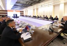 YÖK Başkanı Erol Özvar, patronlarla yaptığı toplantıda konuştu: Üniversite eğitim süresi kısalabilir