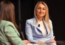 Özgür Özel: Dilek İmamoğlu’nun diplomatik pasaportu iptal edildi