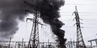 Ukrayna Rusya’nın enerji altyapısına saldırı düzenledi: On binlerce kişi elektriksiz kaldı