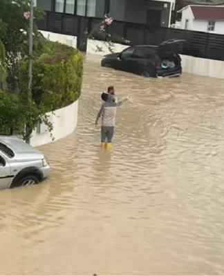 Kıbrıs’ta şiddetli yağış Lefkoşa ve Girne’de sele neden oldu