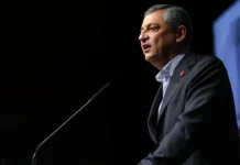 Özgür Özel İngiliz İşçi Partisi’ne tepki gösterdi: “Erdoğan ile dayanışma göstermesini kabul etmemiz mümkün değil”