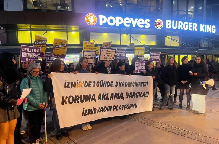 Kadın cinayetlerine karşı İzmir Kadın Platformu’ndan eylem