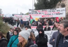 ABD’nin uçak gemisi USS Gerald R. Ford, Girit’te halkın tepkisiyle karşılaşınca, Hırvatistan’a geçti