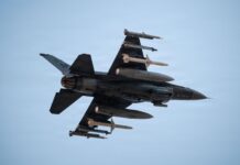 ABD’ye ait savaş uçağı İran’da düşürüldü