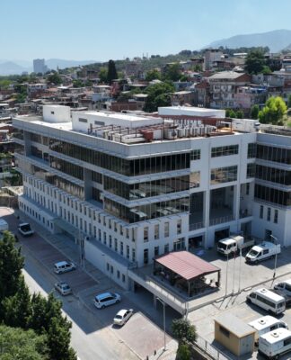 İzmir Büyükşehir Belediyesi’ne operasyon: 4 kişi hakkında gözaltı kararı