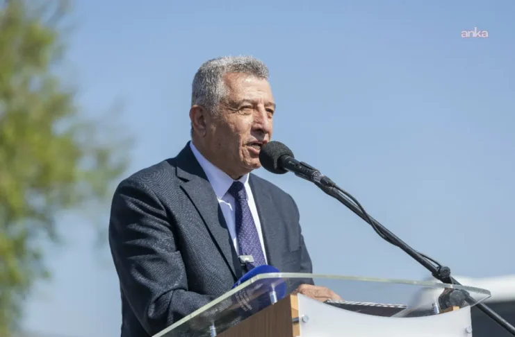 İzmir Güzelbahçe Belediye Başkanı Mustafa Günay gözaltına alındı
