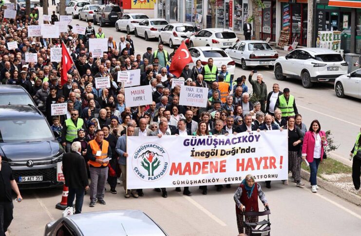 Amasya halkından maden patronlarına karşı yürüyüş: “İnegöl Dağı’nda Madene Hayır”
