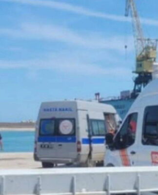 Karadeniz’de balıkçı teknesine saldırı: 1 kişi yaşamını yitirirken, 4 kişi ise yaralandı