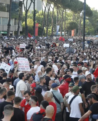 Trump’ın damadının lüks tatil köyü planı Arnavutluk’ta protestoları tetikledi