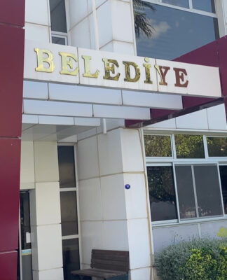 AKP’den Seferihisar Belediyesi’ne operasyona: 6 kişi gözaltında