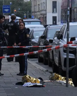Almanya’da polis, 14 yaşında bir Türk çocuğunu “silah taşıdığı” iddiası ile vurdu