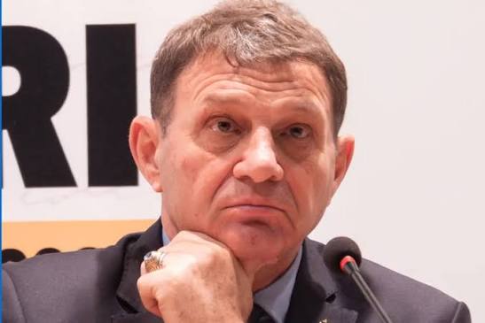 Emekli Amiral Türker Ertürk “halk arasında endişe ve korku yaratma” iddiasıyla tutuklandı