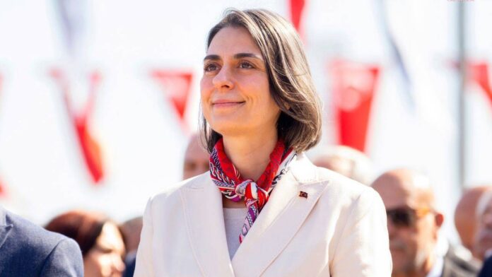 sezgin-tanrikulu-sinem-dedetas-i-ziyaret-etti-mesajini-iletti