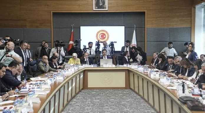 “Çerçeve Yasa” Adalet Komisyonu’nda kabul edildi