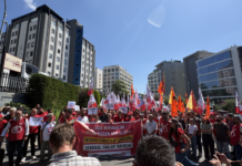 85 gündür DİSK/Enerji-Sen öncülüğünde direnen işçiler AKSA Genel Merkezi önünde bir araya geldi