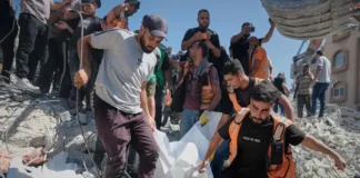 Gazze’de bombalı saldırılarda hasar gören bina çöktü: En az 16 ölü
