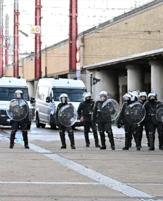Belçika’da eğitim protestolarına polis müdahalesi: 150 gözaltı
