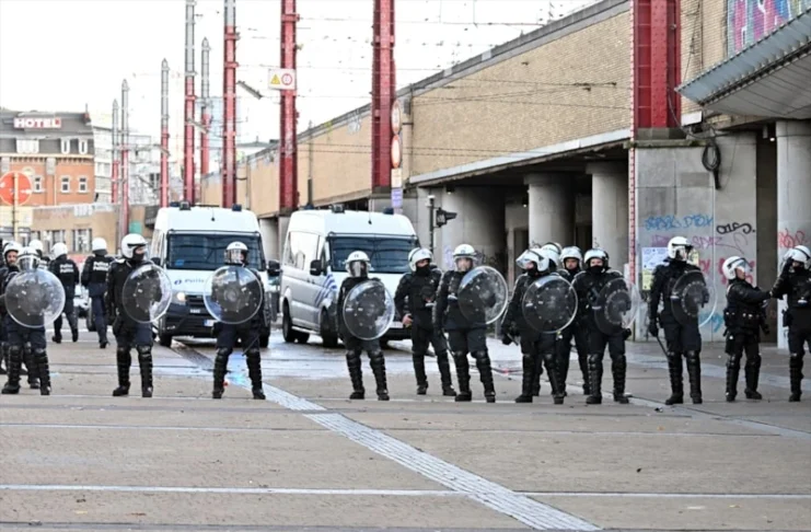 Belçika’da eğitim protestolarına polis müdahalesi: 150 gözaltı