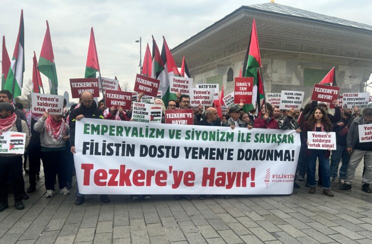 Filistin Eylem Komitesi Üsküdar’da ABD ve İsrail Dostu Mekke Savaş İttifakına Karşı Bir Araya Geldi: “Yemen’e Dokunma, Tezkere’ye Hayır!”